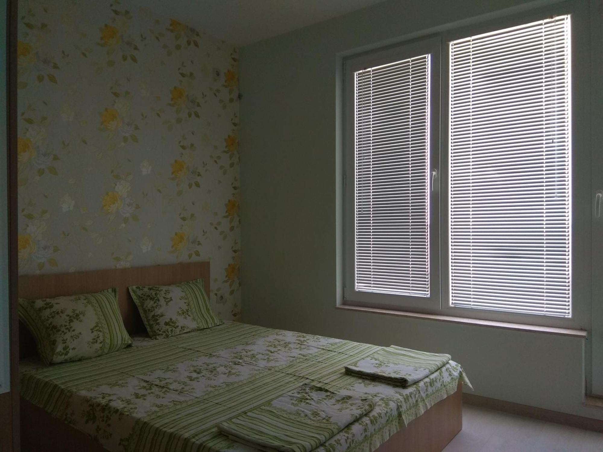 Private Apartment In Faith - 라브다 외부 사진