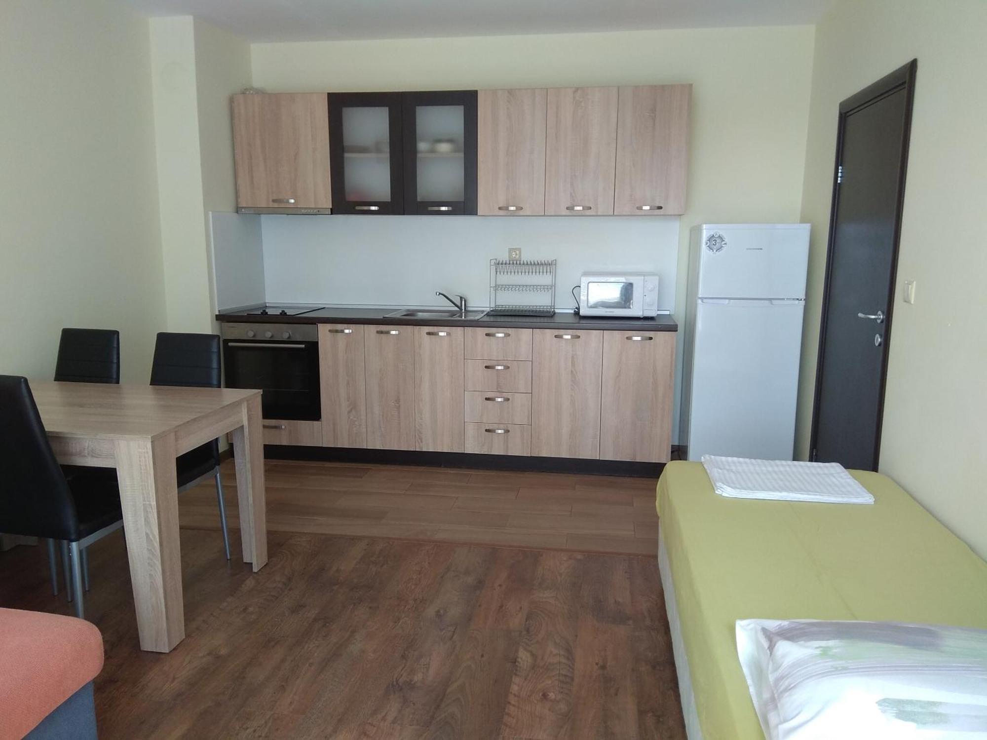 Private Apartment In Faith - 라브다 외부 사진