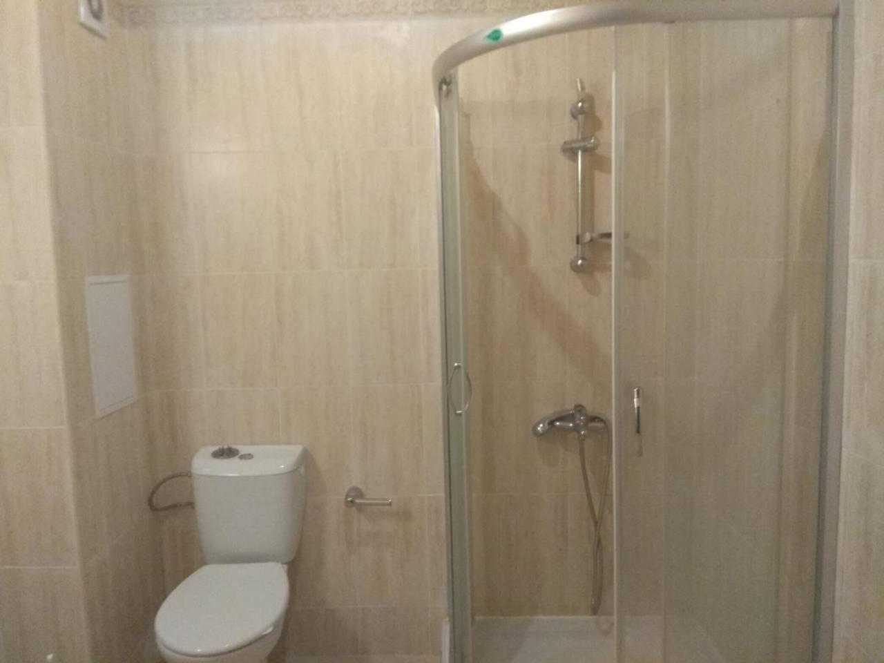 Private Apartment In Faith - 라브다 외부 사진
