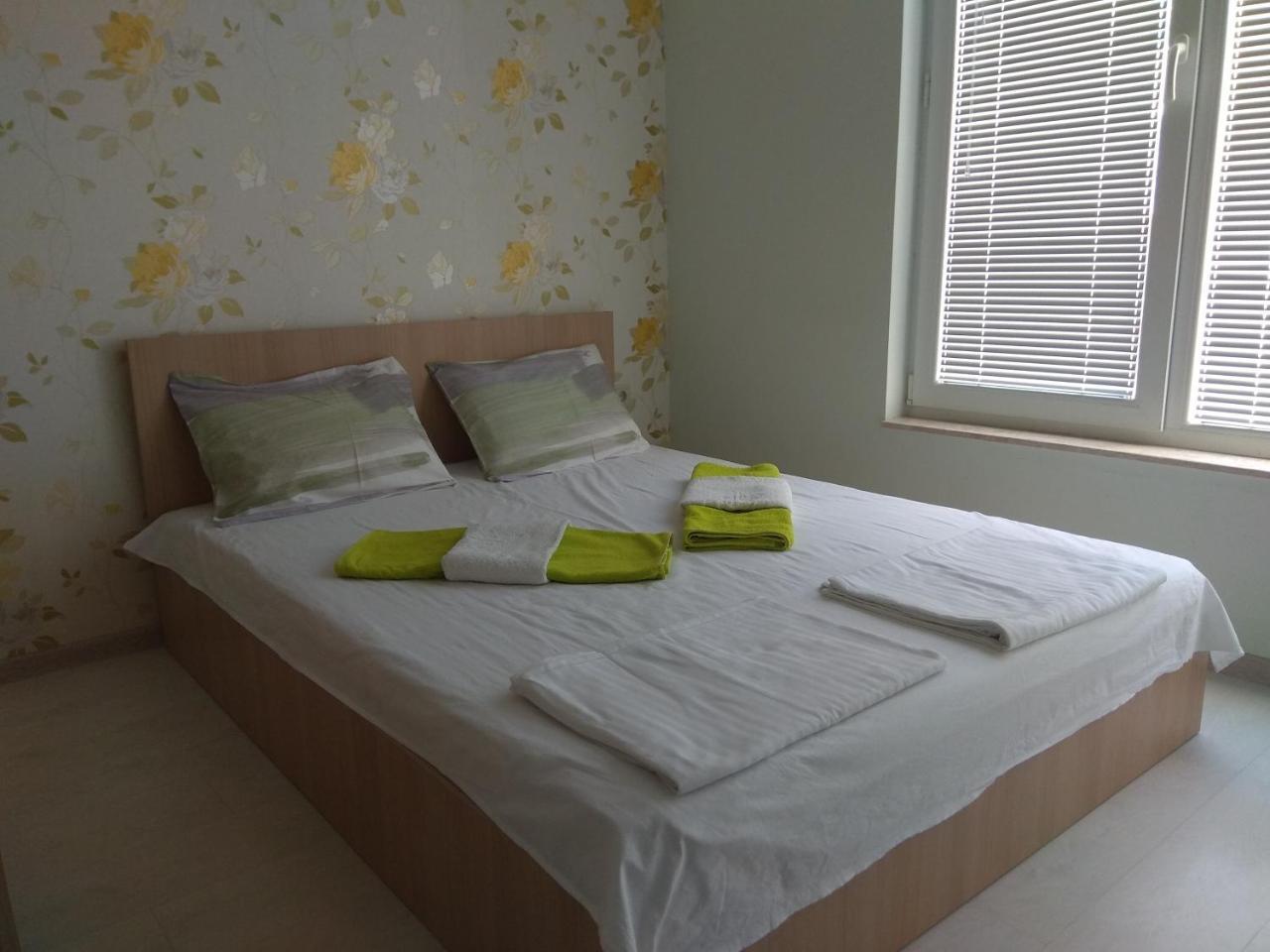 Private Apartment In Faith - 라브다 외부 사진